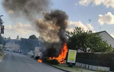 Во Франции столкнулись два самолета: есть жертвы