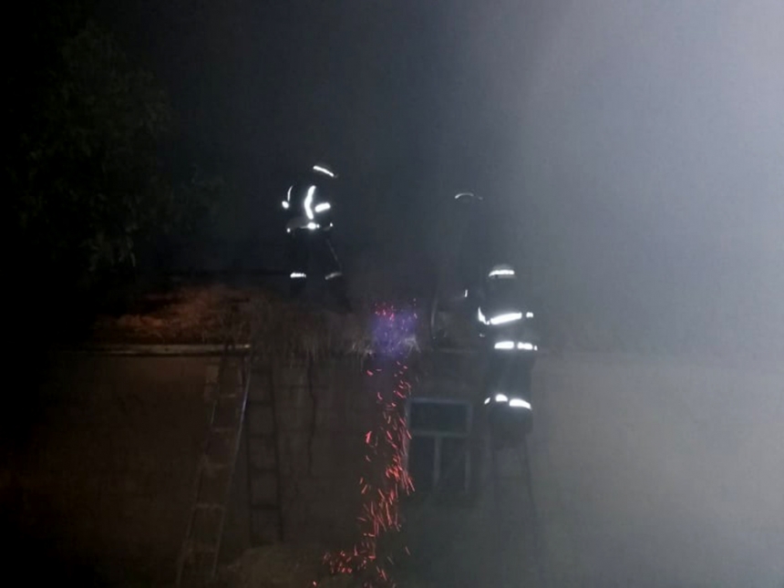 В Николаевской области горели два жилых дома и дача