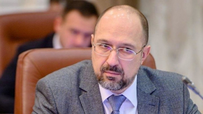 Средняя зарплата в Украине выросла до 12 тысяч, – Шмыгаль