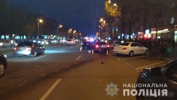 Автомобиль сбивший четырех пешеходов в центре Харькова ехал со скоростью 120 км/час