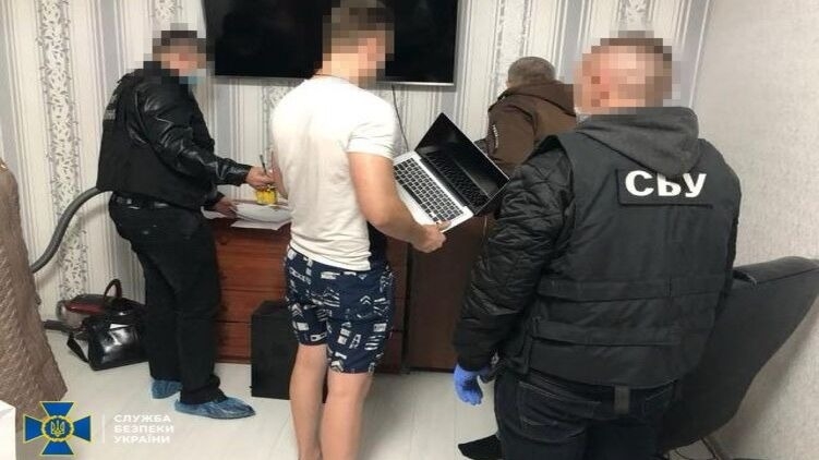 Вузы Винницы атаковали хакеры, чтобы украсть и продать ответы на экзаменационные билеты