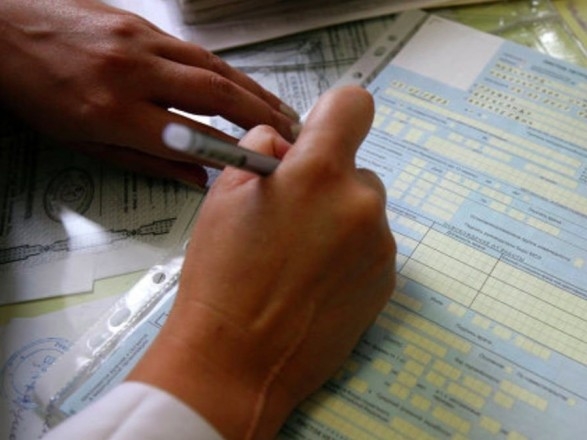 В Украине количество оплачиваемых больничных за месяц возросло на почти 49%