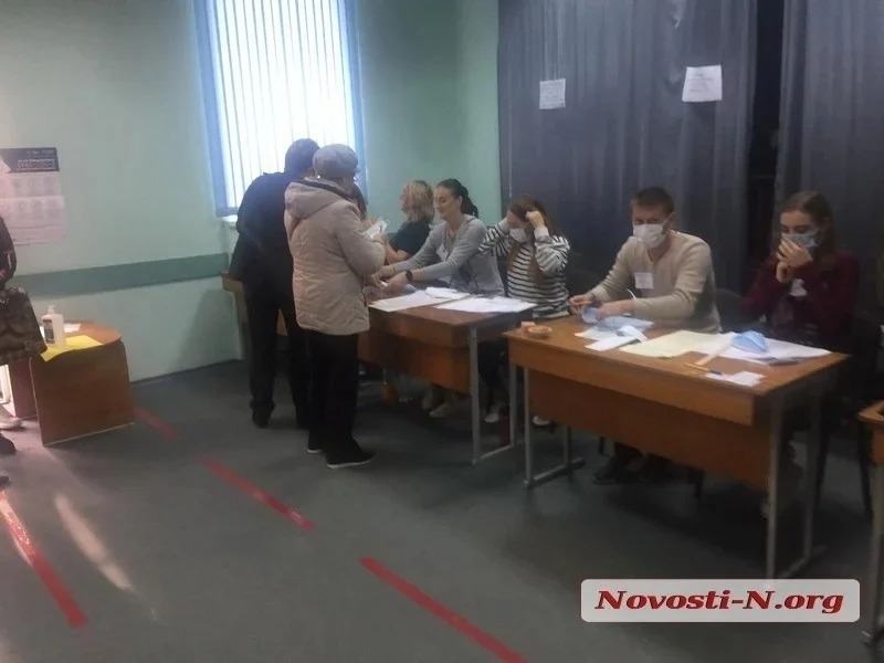 Местные выборы-2020: в Николаеве обнаружили нарушения при подсчете голосов