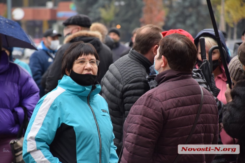 В Николаеве предприниматели снова митингуют против карантина выходного дня