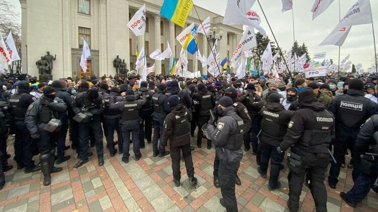 Под ВР задержали 50-летнего участника акции протеста ФОПов