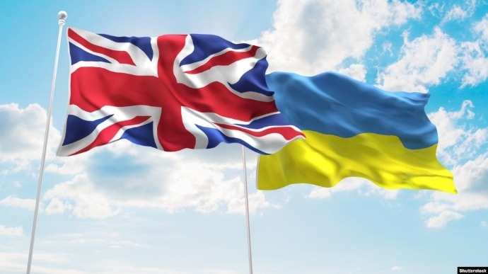 Киев и Лондон обсудили упрощение визового режима
