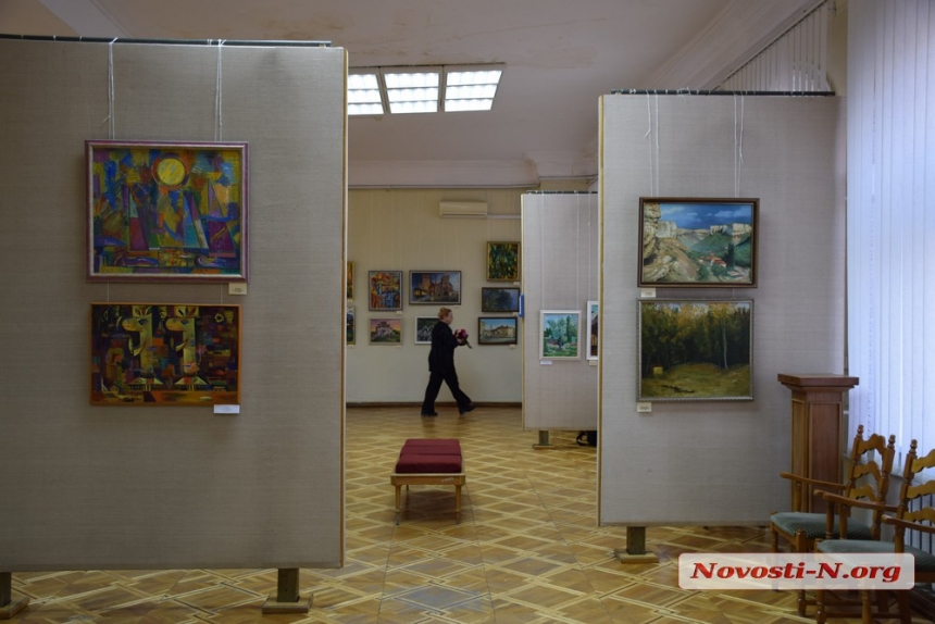 В Николаевском музее открылась выставка картин этнических немцев