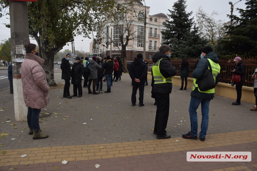 День памяти жертв Голодомора: в Николаеве прошло скорбное шествие