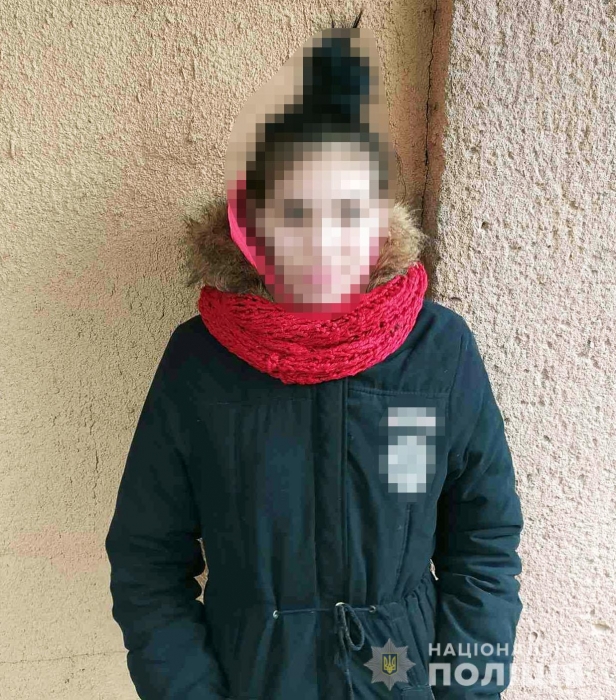В Николаеве 18-летнюю девушку «по горячим следам» задержали за кражу телефона