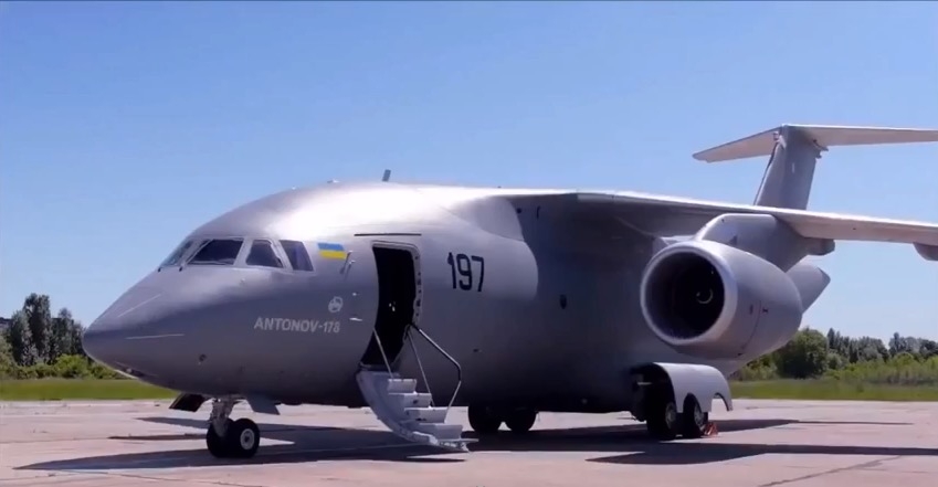 Впервые за 29 лет в Украине построят три новых самолета АН-178