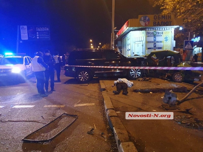 Смертельное ДТП в Николаеве: у погибшего водителя ВАЗа остались трое маленьких детей