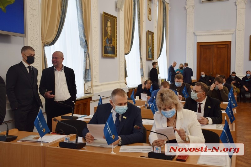 Как новоизбранные депутаты Николаевского горсовета отработали свою первую сессию. ФОТОРЕПОРТАЖ