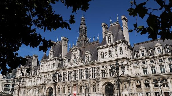 Мэрию Парижа оштрафовали на 90 тысяч евро за дискриминацию мужчин