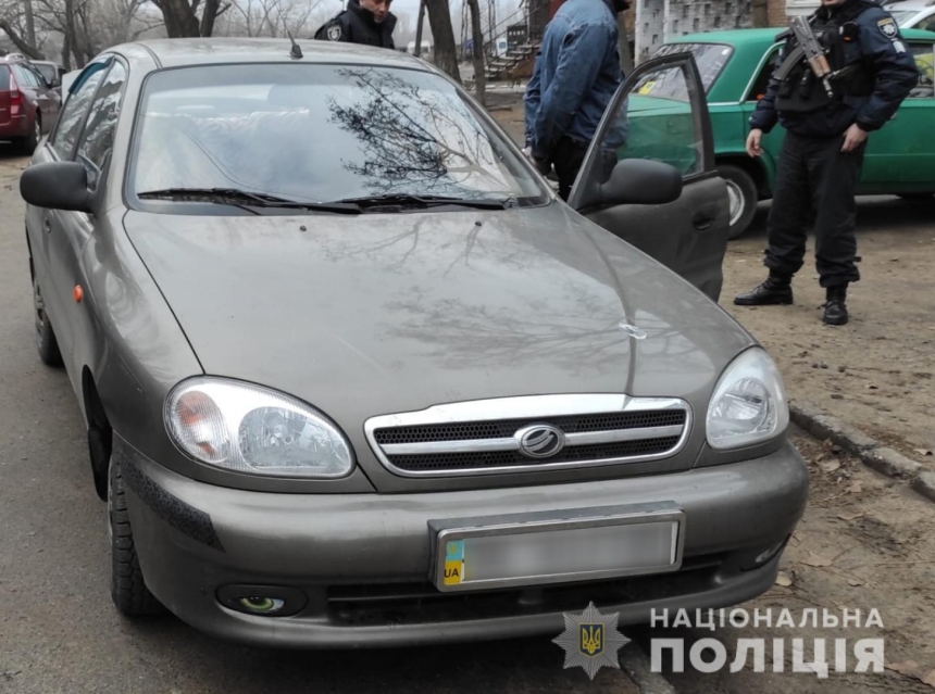 В Николаеве автоледи оставила ключи в дверях Dewoo: машину украли
