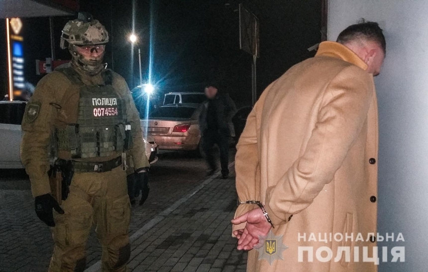 Четырех вымогателей, задержанных на АЗС в Николаеве, отправили в СИЗО