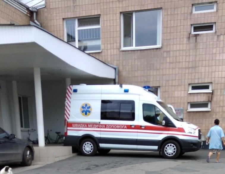 Работники николаевского центра экстренной медпомощи заявили, что не получают выплаты за борьбу с COVID