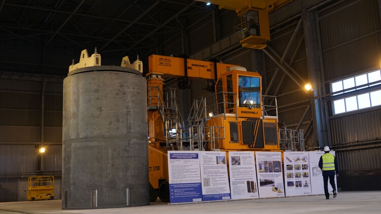 В Чернобыле торжественно открыли хранилище отработанного ядерного топлива