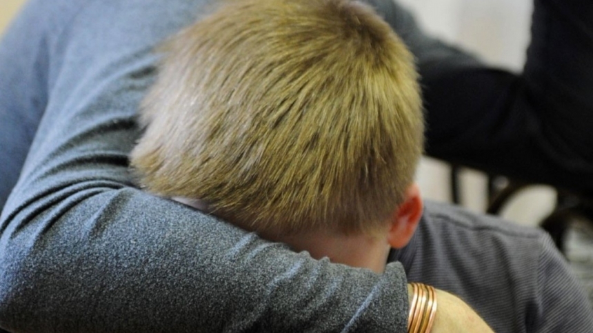 Под Днепром подростки поймали 10-летнего мальчика и «вкололи в ногу что-то неизвестное»