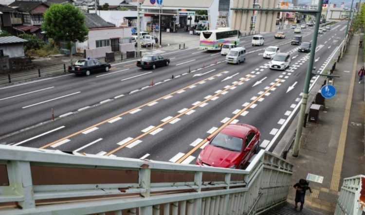 Япония откажется от бензиновых автомобилей