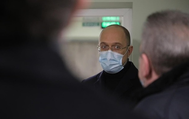 В СМИ сообщили, что украинские политики тайно вакцинируются от коронавируса - Шмыгаль опроверг