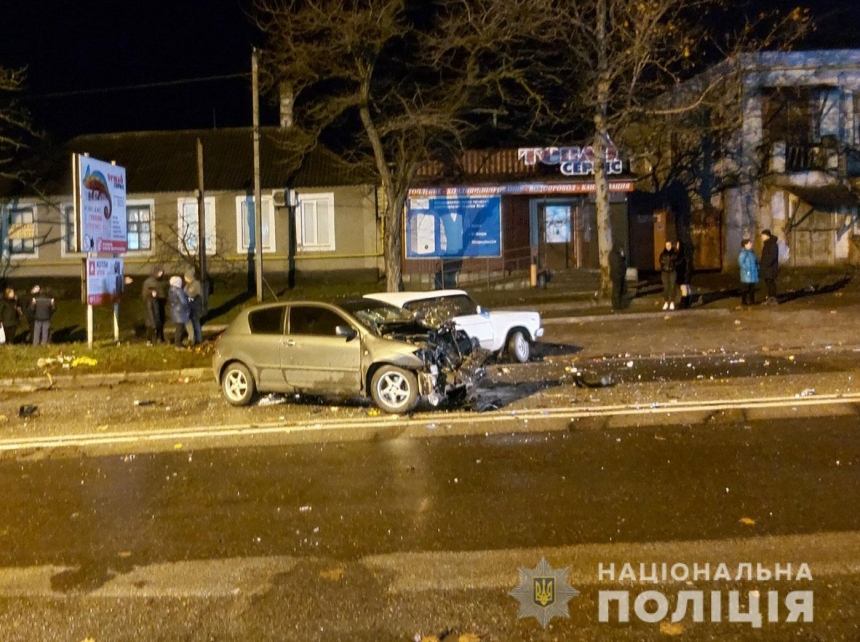 На Рождество в Вознесенске столкнулись Тoyota и ВАЗ: двое пострадавших, в том числе ребенок