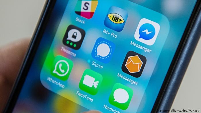 Дуров объявил о массовом переходе пользователей WhatApp в Telegram