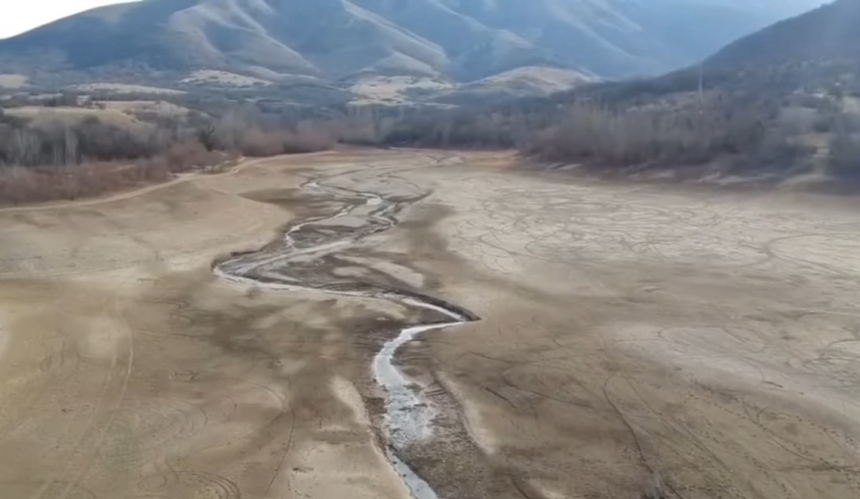 В Крыму пересохло водохранилище, которое обеспечивало водой жителей Симферополя. ВИДЕО