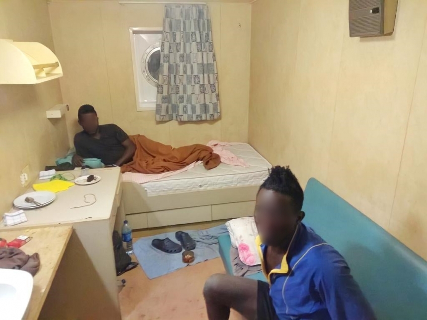 На судне в Николаеве выявили нелегальных мигрантов из Гвинеи