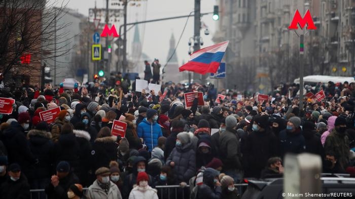 В Кремле впервые прокомментировали акции протеста в поддержку Навального