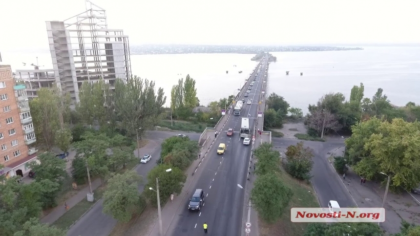 Завтра в Николаеве на Варваровском мосту начнется ремонт – будет организовано реверсивное движение