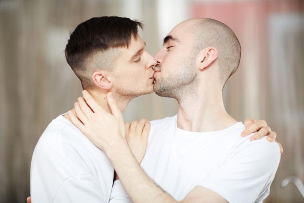 Минздрав Украины потратит более 10 миллионов на исследование поведения геев