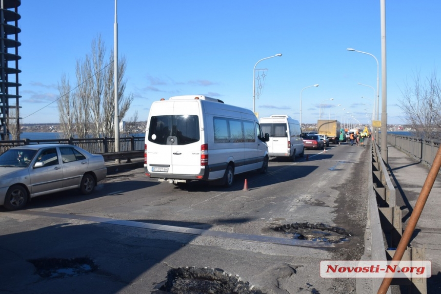 В Николаеве начался ремонт Варваровского моста – организовано реверсивное движение