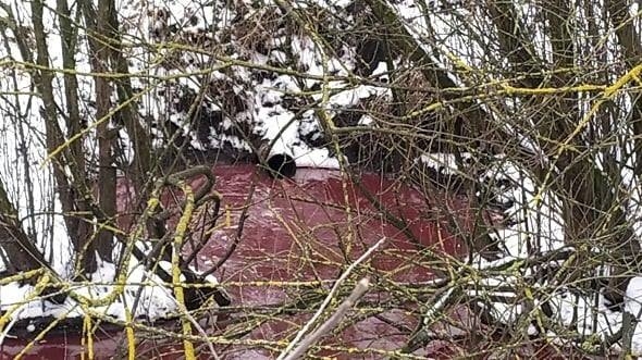 В Ивано-Франковской области река стала «кровавой»: скотобойня сбрасывала отходы