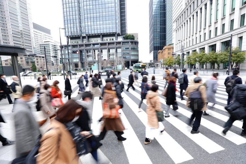 В Японии назначен министр по делам одиночества из-за роста числа самоубийц