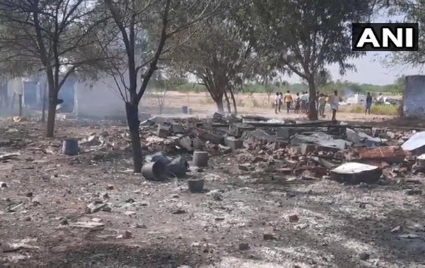 Взрыв на фабрике фейерверков в Индии: погибли 16 человек. ВИДЕО