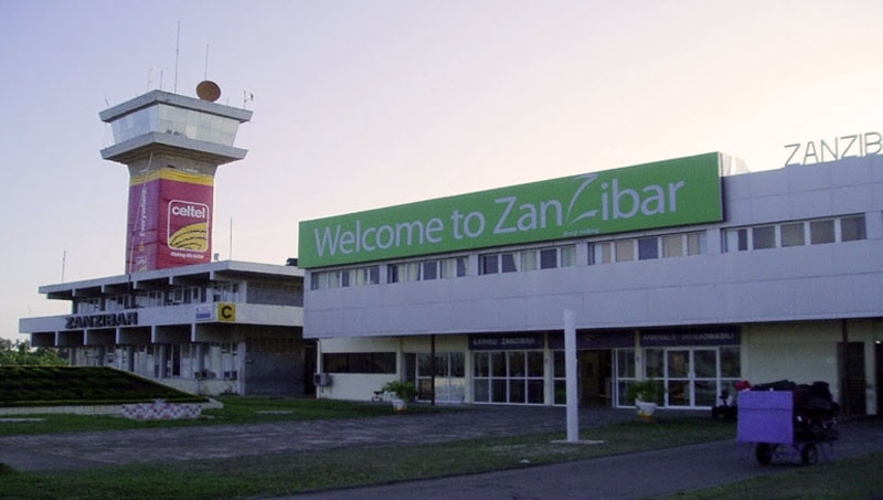 180 украинских туристов не могут покинуть Занзибар 