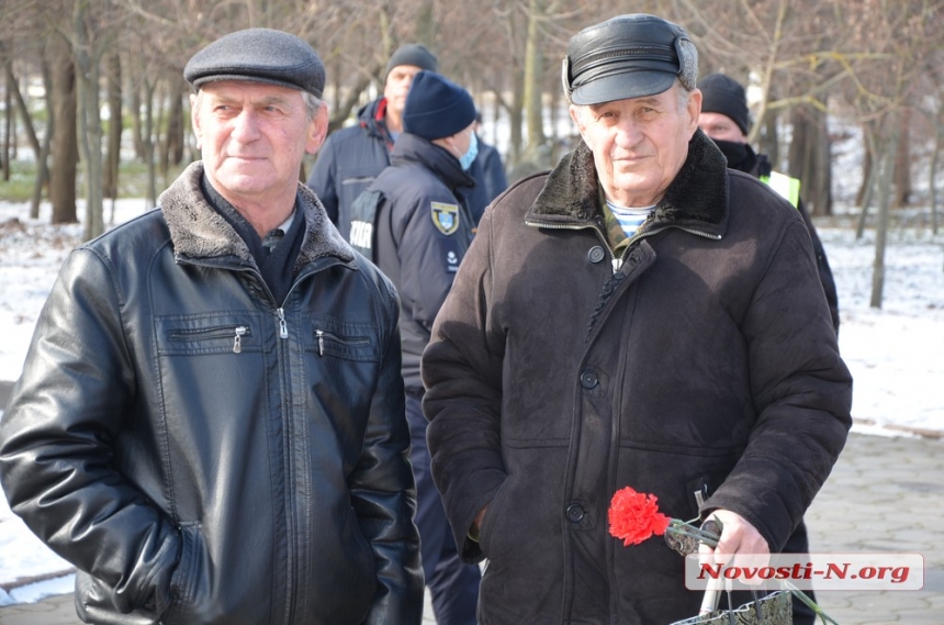 Годовщина вывода войск из Афганистана: в Николаеве возложили цветы. ФОТО