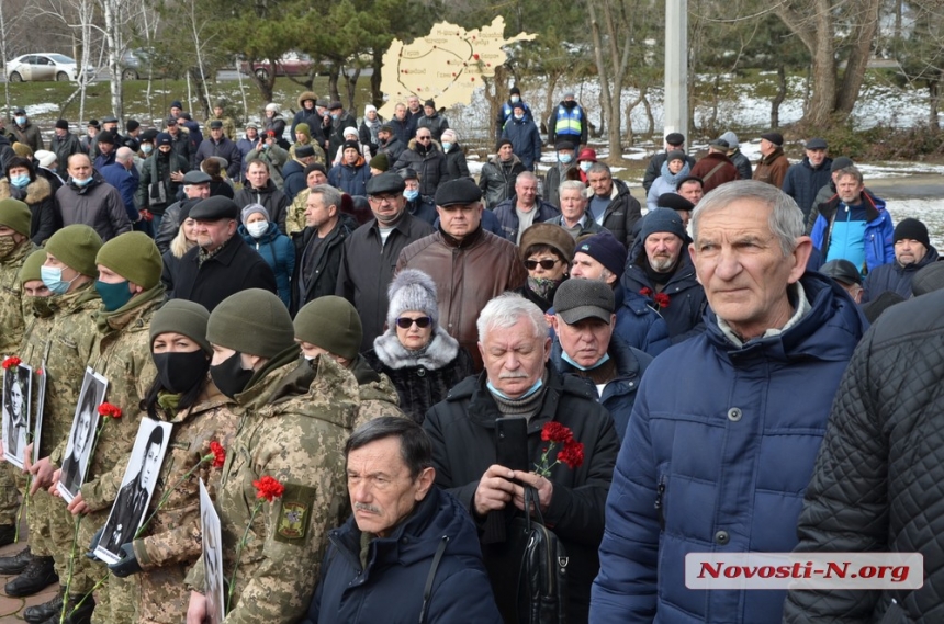 Годовщина вывода войск из Афганистана: в Николаеве возложили цветы. ФОТО