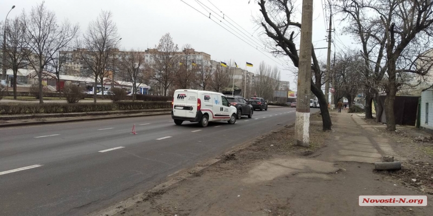 В центре Николаева столкнулись «Фиат» и «Тойота»