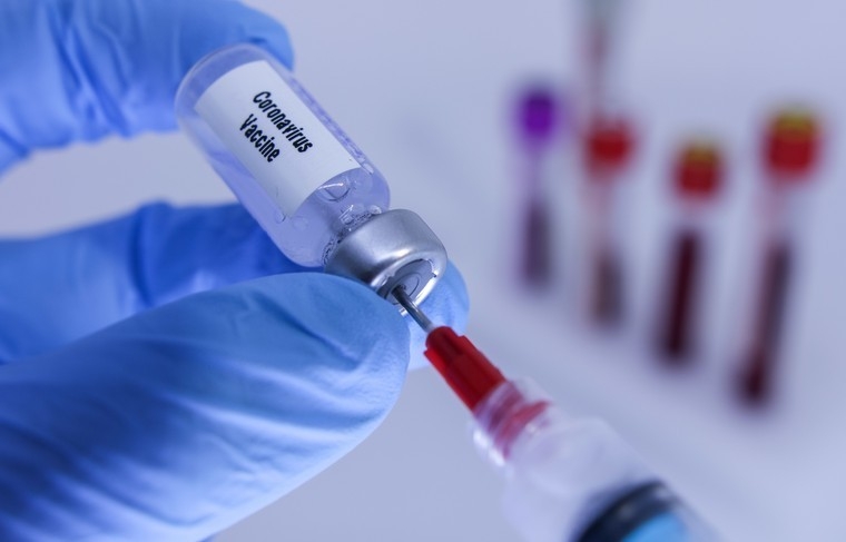 В Николаевской области стартовала вакцинация против COVID-19: кто уже получил прививки