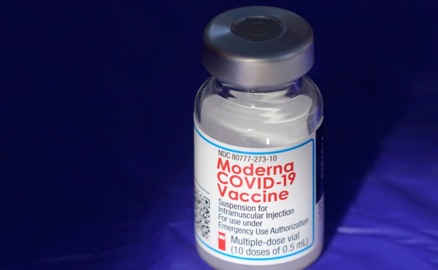 Медики выявили побочный эффект в виде кожных воспалений после прививки вакциной Moderna