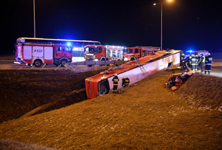 В Польше перевернулся автобус «Познань-Херсон»: шесть погибших, 35 пострадавших