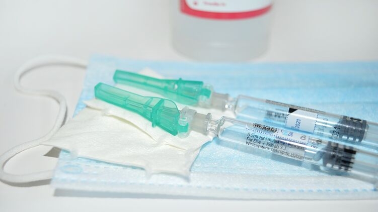 В Украине ждут еще 1,5 млн доз вакцины Covishield в конце марта