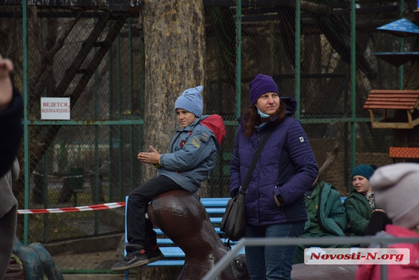 Сжигали Мару и водили хороводы: как в Николаевском зоопарке отметили Масленицу. ФОТОРЕПОРТАЖ