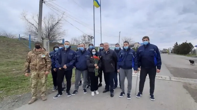 Украинские моряки с затонувшего у берегов Румынии судна вернулись в Одессу