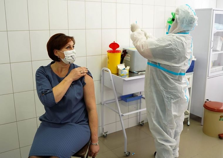 56% украинцев не готовы вакцинироваться от коронавируса - опрос