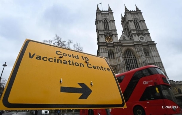 В Британии заявили о семи смертях от тромбов после вакцинации AstraZeneca