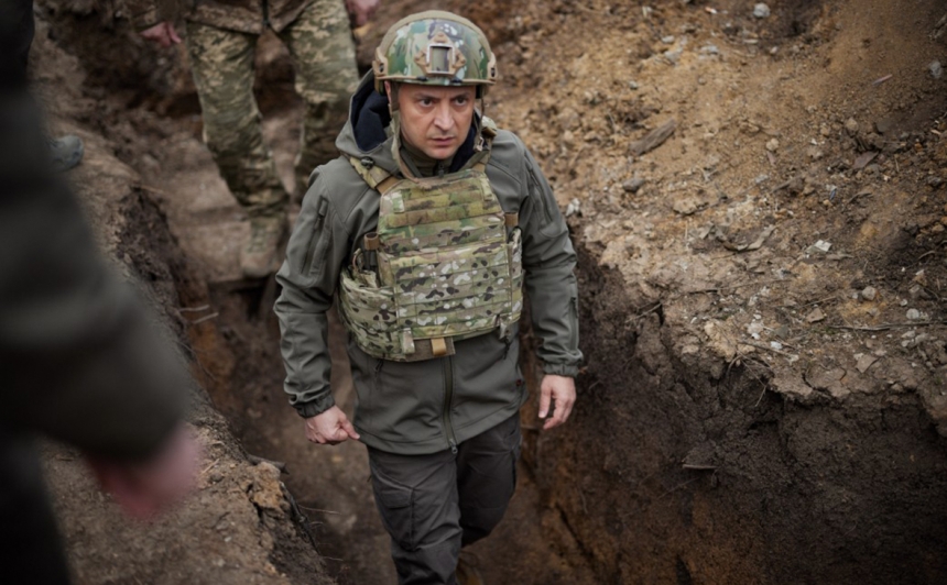 Зеленский назвал численность российских войск у границ Украины