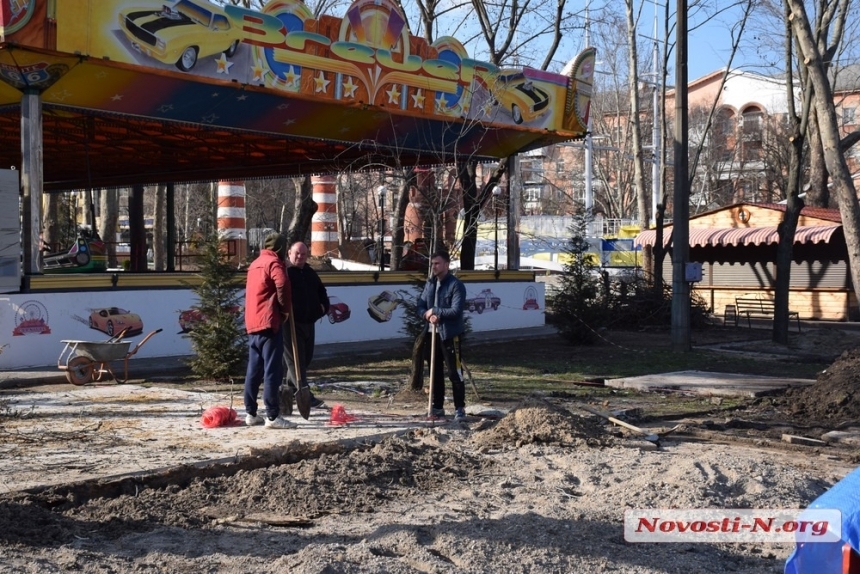 В Николаеве закрыли городок «Сказка» – там устанавливают платные аттракционы