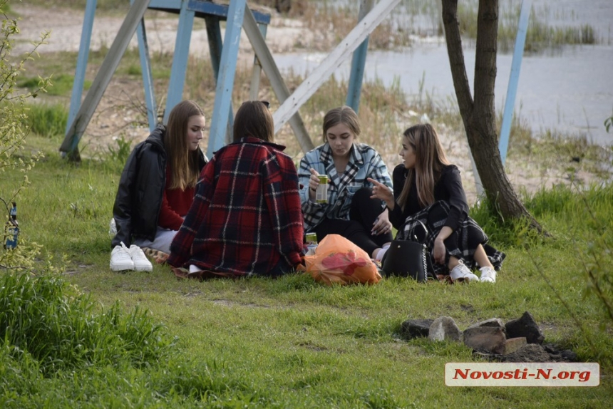 Как в Николаеве горожане отметили 1 мая на Намыве и в Парке Победы. ФОТОРЕПОРТАЖ